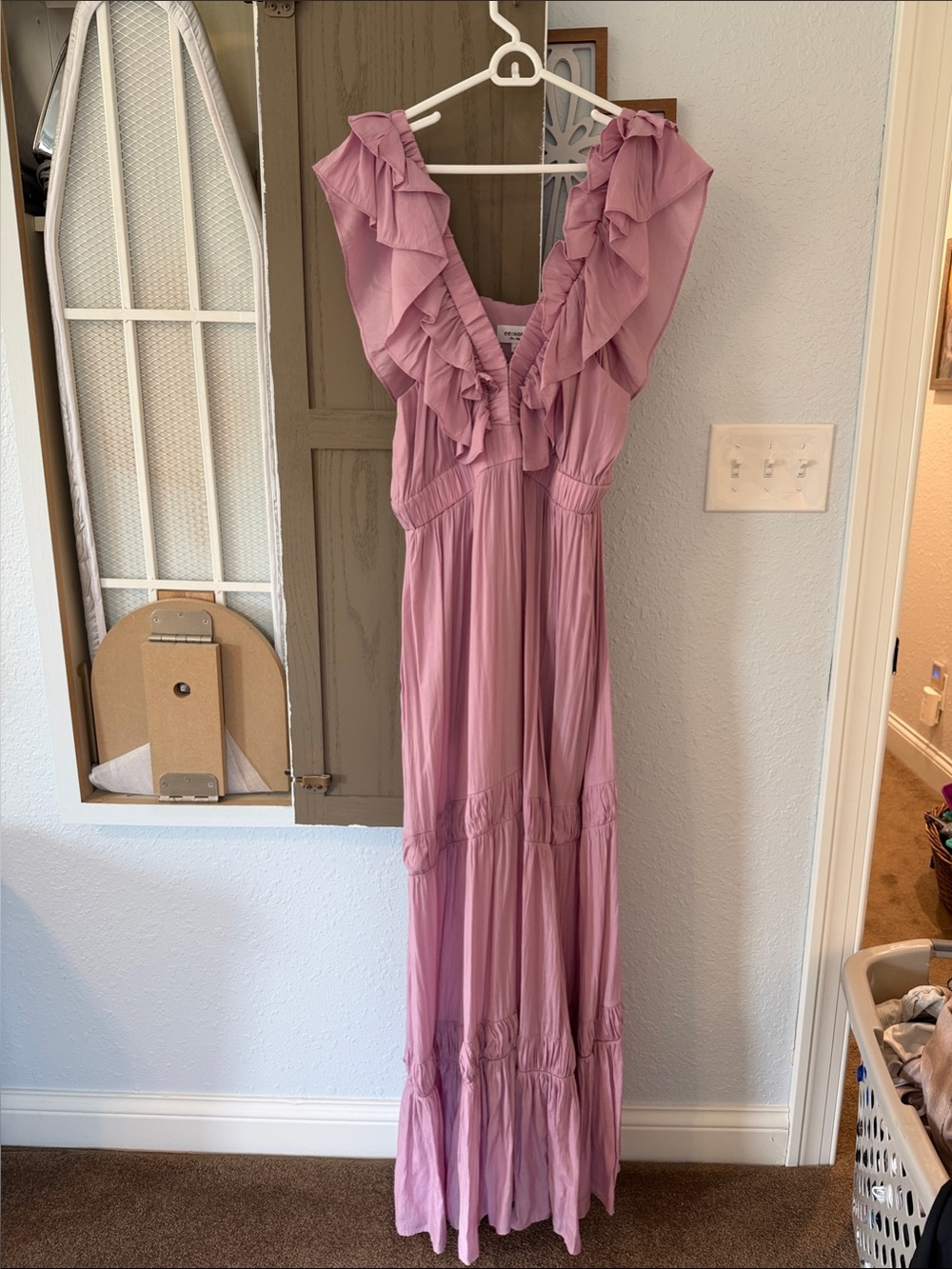 eesome Mauve Pink Ruffled V-Neck Maxi Dress